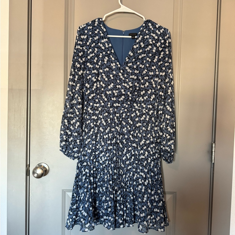 Ann Taylor Navy Floral Long Sleeve Dress